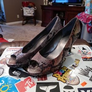 Bandolino Snakeskin Heels 👠